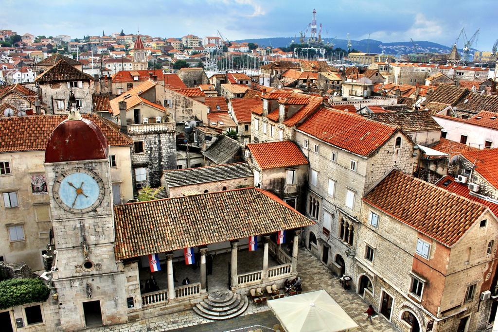 Apartment Fabijanko Oldtown Trogir Exterior foto